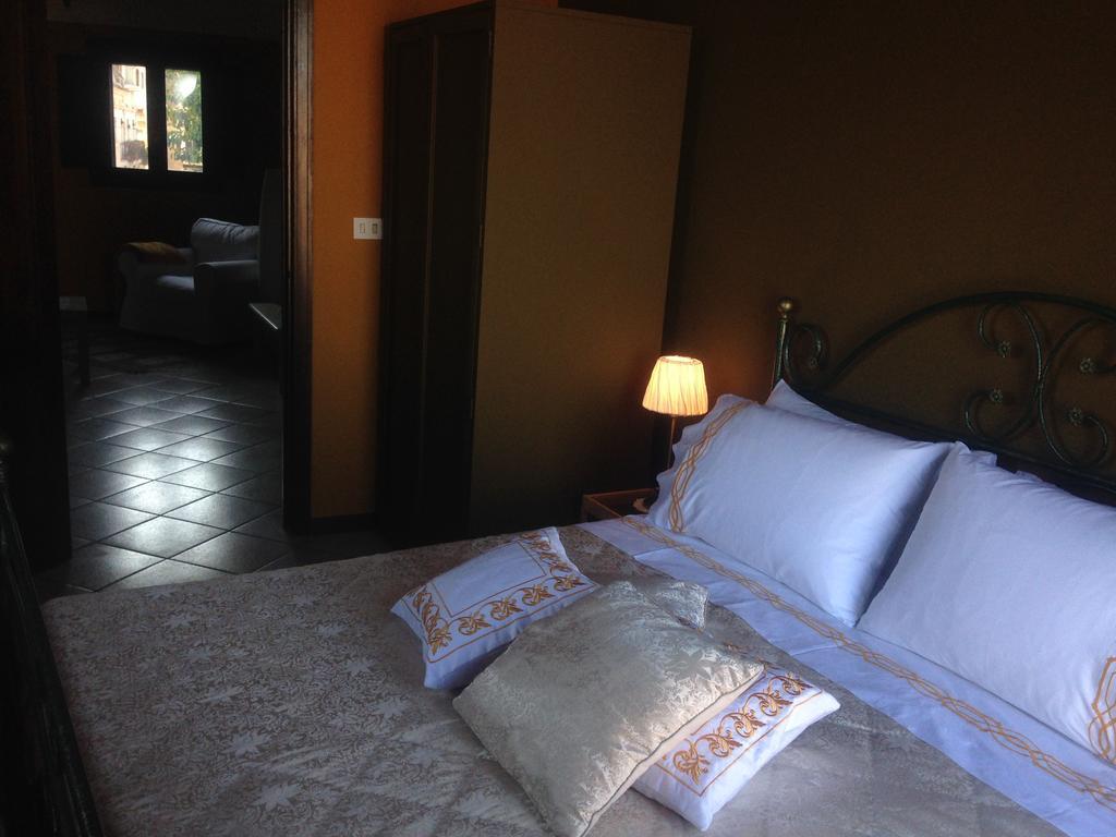 Altobarocco House Apartman Catania-Fontanarossai nemzetközi repülőtér Kültér fotó
